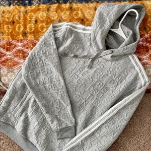 Adidas 3 Stripes Hoodie [L]